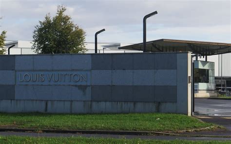 entrepot louis vuitton cergy|Val.